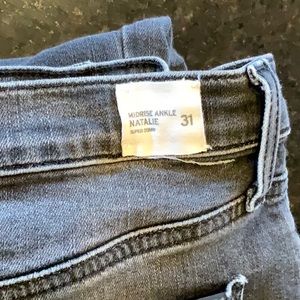 Hudson Natalie Mid Rise Super Skinny Jeans In Gunsmoke